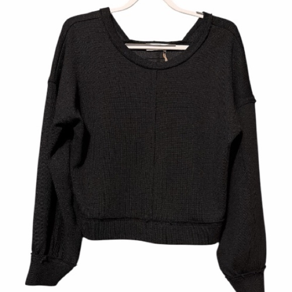 New In Black Women's Textured Long-Sleeve Top cropped minimalist